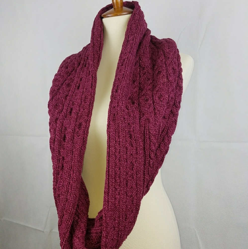 Aran Merino Wool Infinity Scarf - Raspberry - Picture 2 of 2